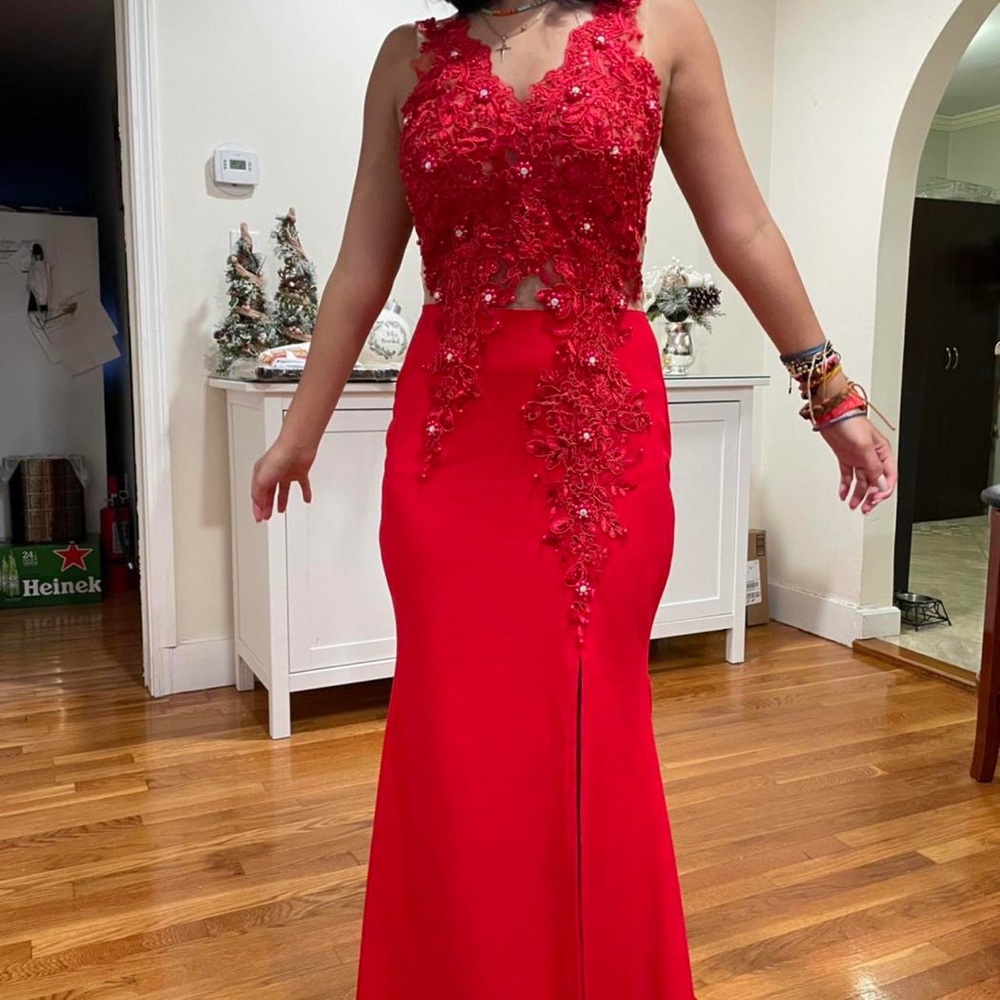 Red prom dress